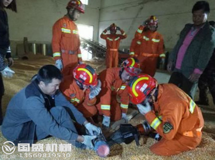 小黄鸭视频在线观看违规操作后果 小黄鸭视频在线观看违规操作后果
